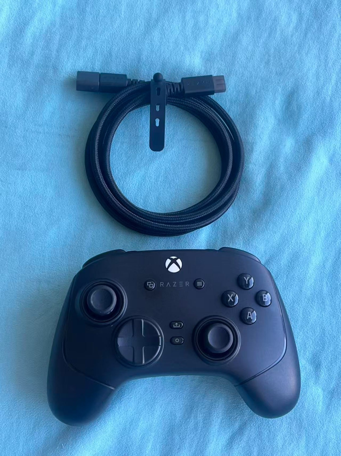 Razer Wolverine V3 Pro Controller RZ06-0520 for XBOX , PC