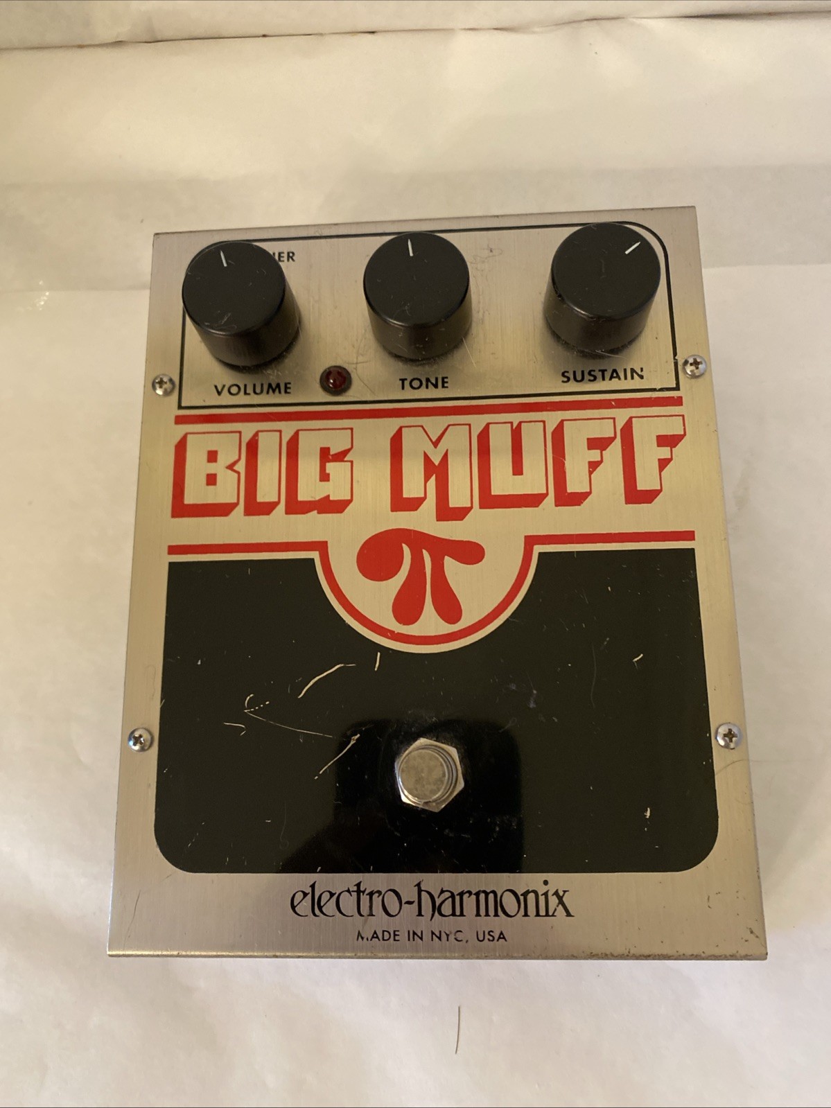 Electro-harmonix Big MuffP1 Distortion Fuzz Effects Pedal Untested