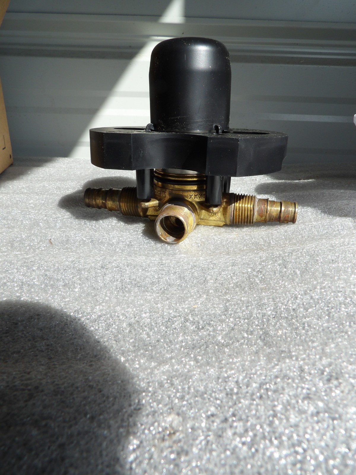 MOEN 51318 Cleveland  Valve Press Balancing In-Wall Cycling Valve