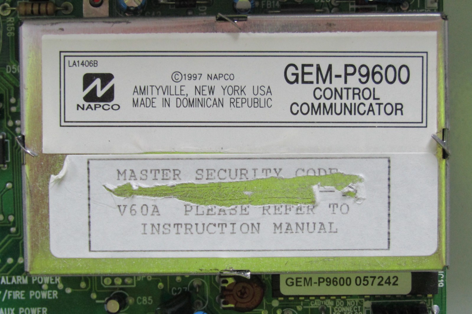 😏 NAPCO GEMINI SECURITY PANEL 8-96 ZONES GEM-P9600