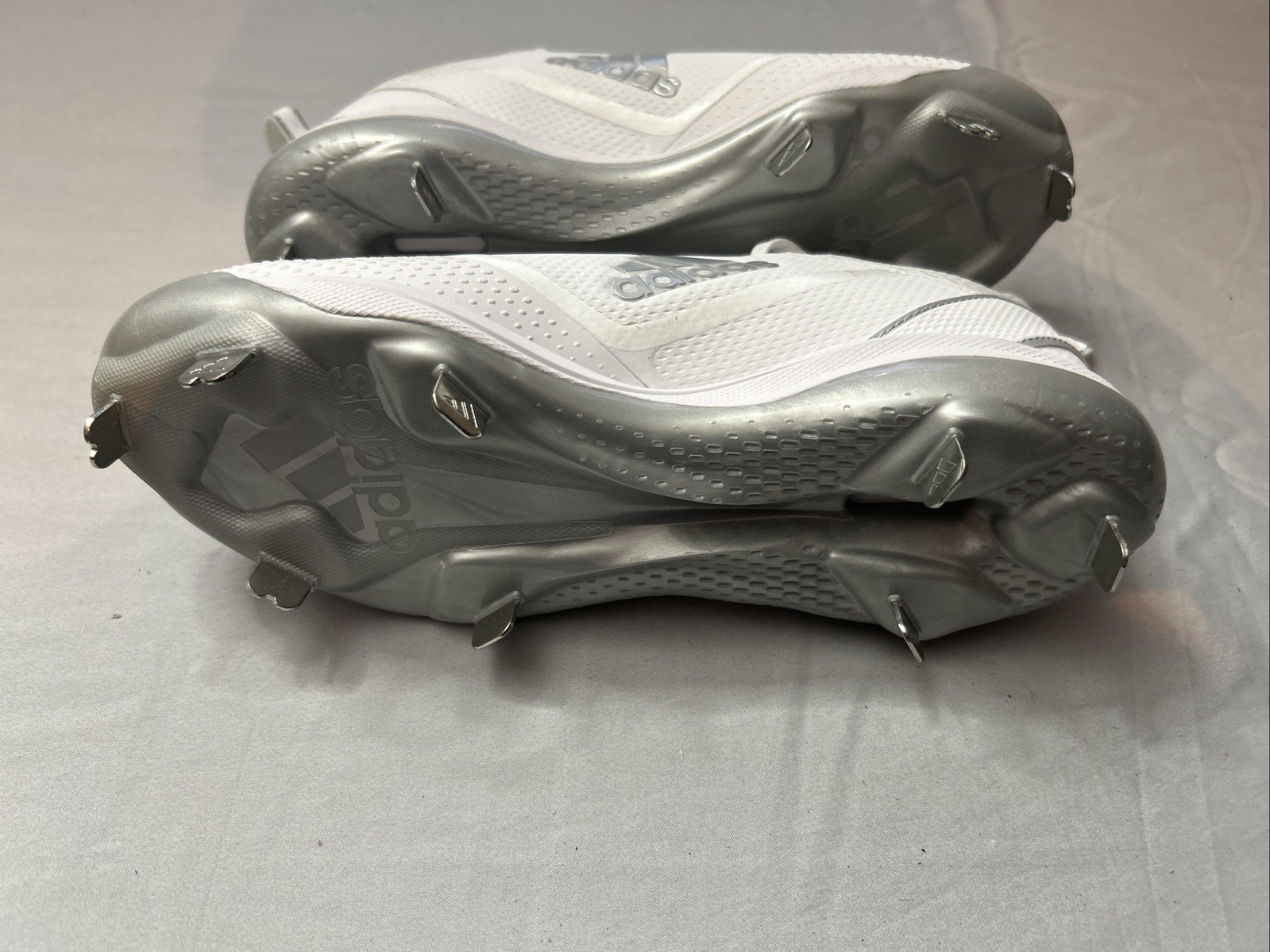 NEW MEN'S ADIDAS ICON 7 BASEBALL CLEATS SHOES SIZE 8. FZ1557