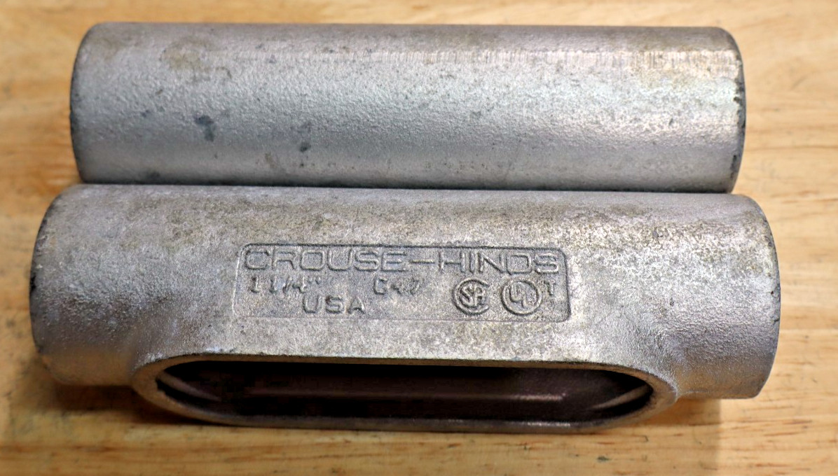 Lot of 2 Eaton Coruse Hinds Rigid Conduit Outlet Body C Form Iron 1-1/4" C47