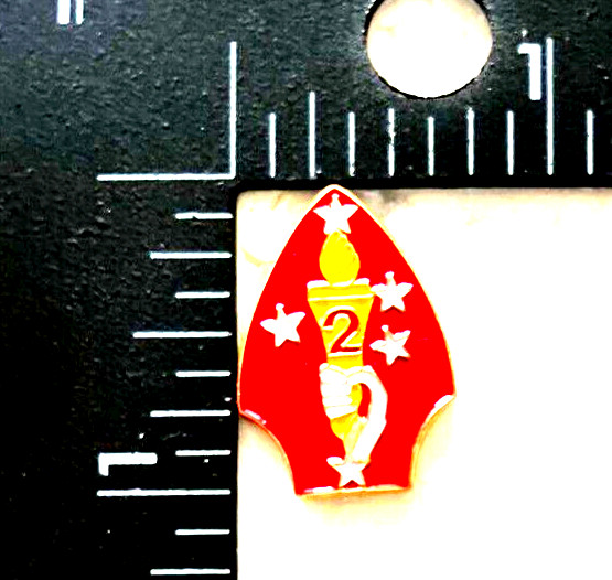 U.S. MARINE CORPS 2nd MARINE DIVISION (MARDIV) HAT & LAPEL PIN  (P-128)