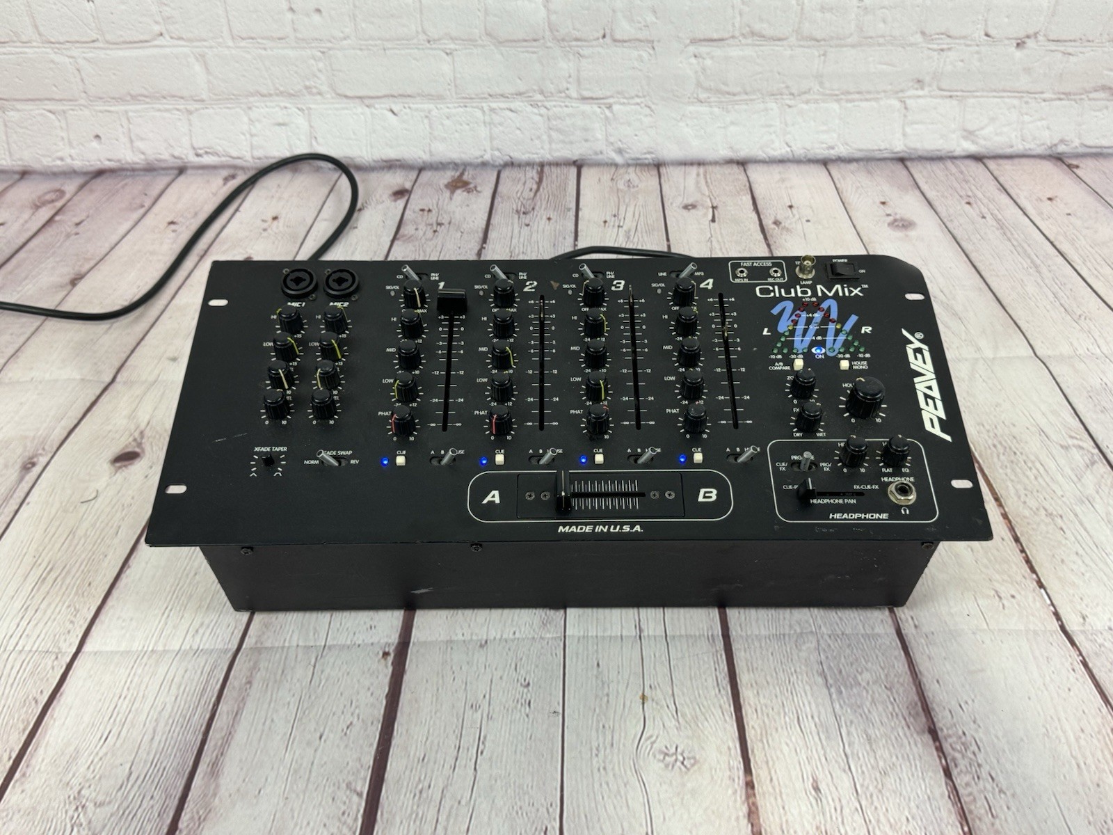 Peavey Club Mix DJ mixer