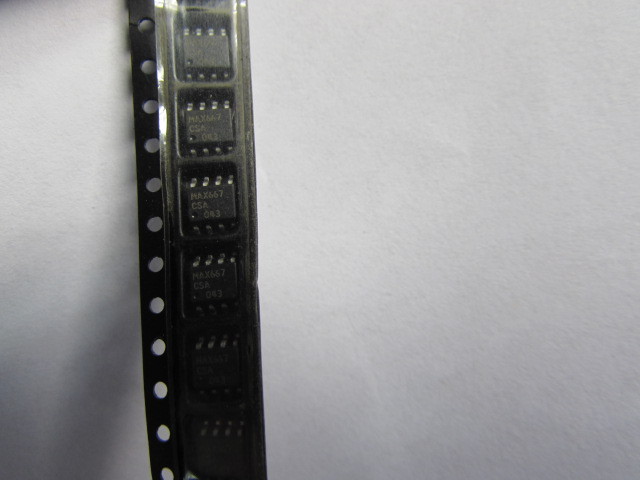 MAX667CSA MAXIM +5V Programmable Low-Dropout Voltage Regulator 8-pin SOIC Qty: 2
