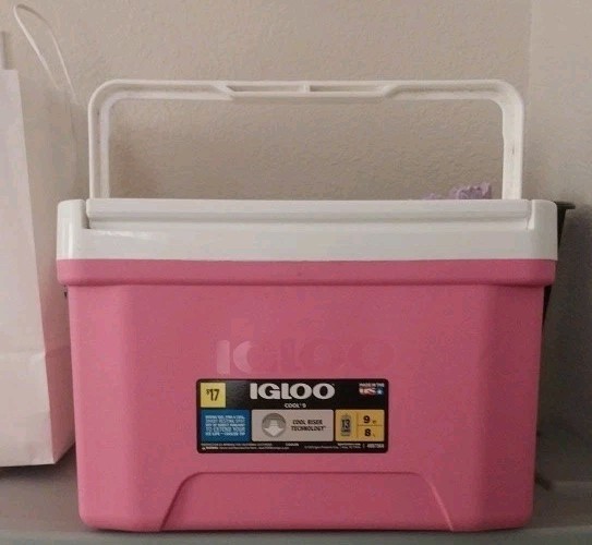 Igloo Cool 9 Insulated Cooler Pink & White NEW!!