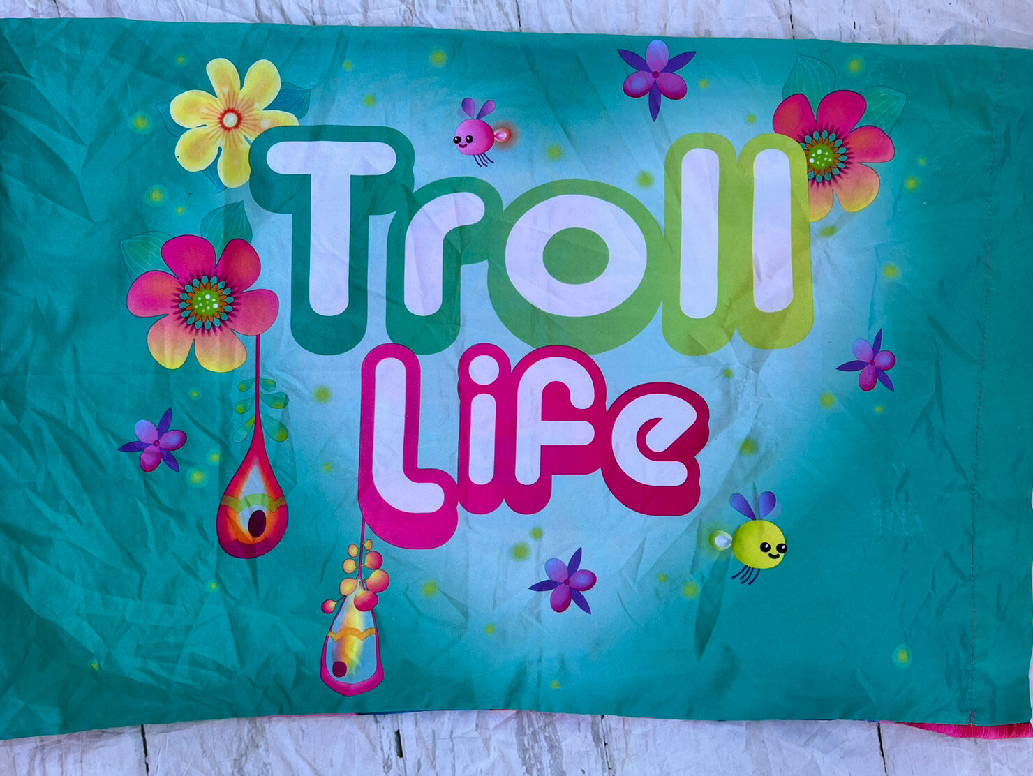 DREAMWORKS TROLLS STANDARD PILLOWCASE Troll Life REVERSIBLE A7