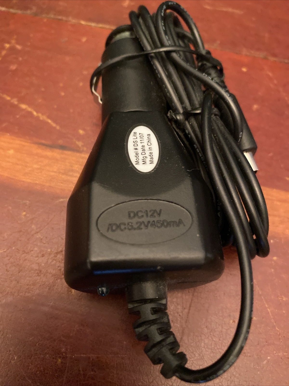 Nintendo DS Switch and Carry Car Charger 12V DS Lite 2007 EUC