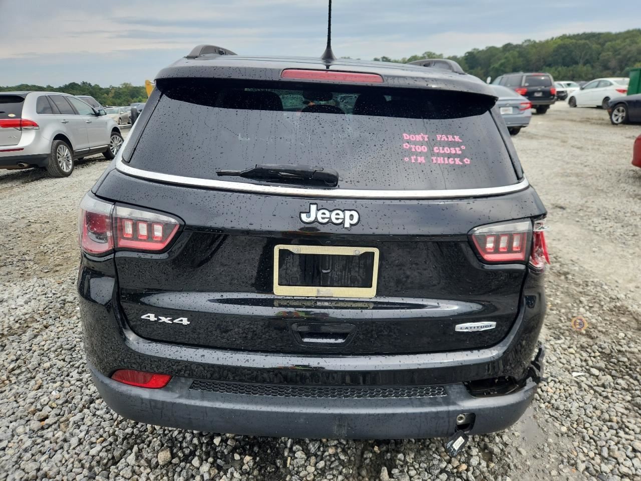 COMPASS 2018 Glove Box 4887650