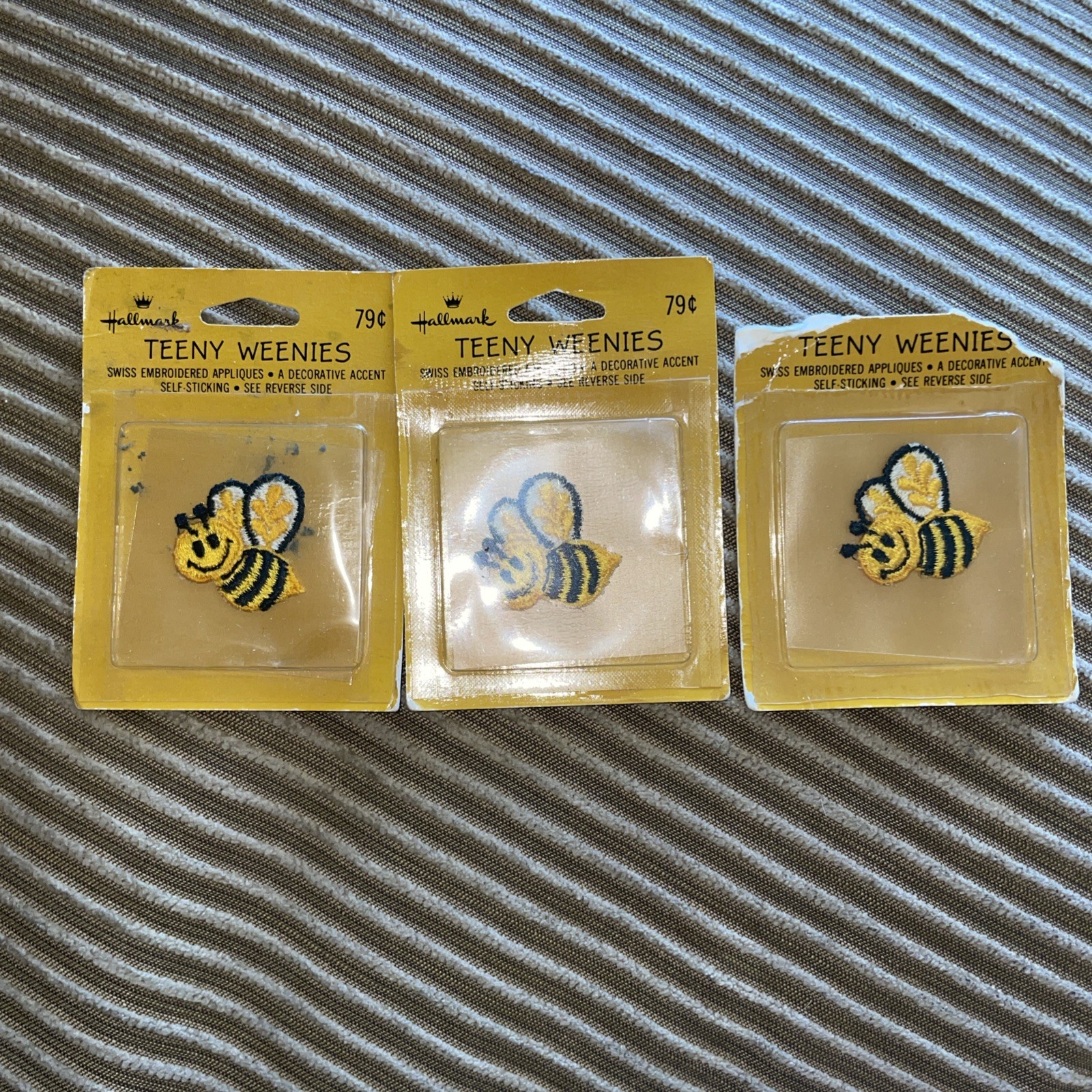 3 Vintage 1970's Hallmark Teeny Weenies 1” Embroidered Patches Bees NIP