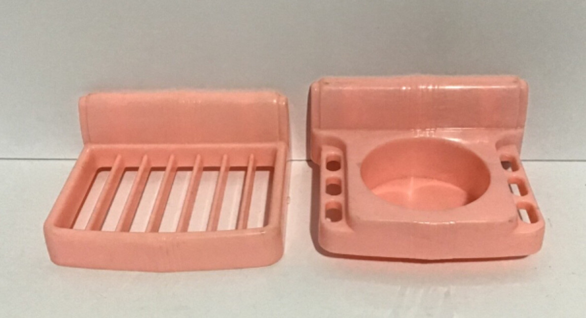 Vintage Pink Plastic Bathroom Soap & Toothbrush Holders Mallory Plastics Chicago