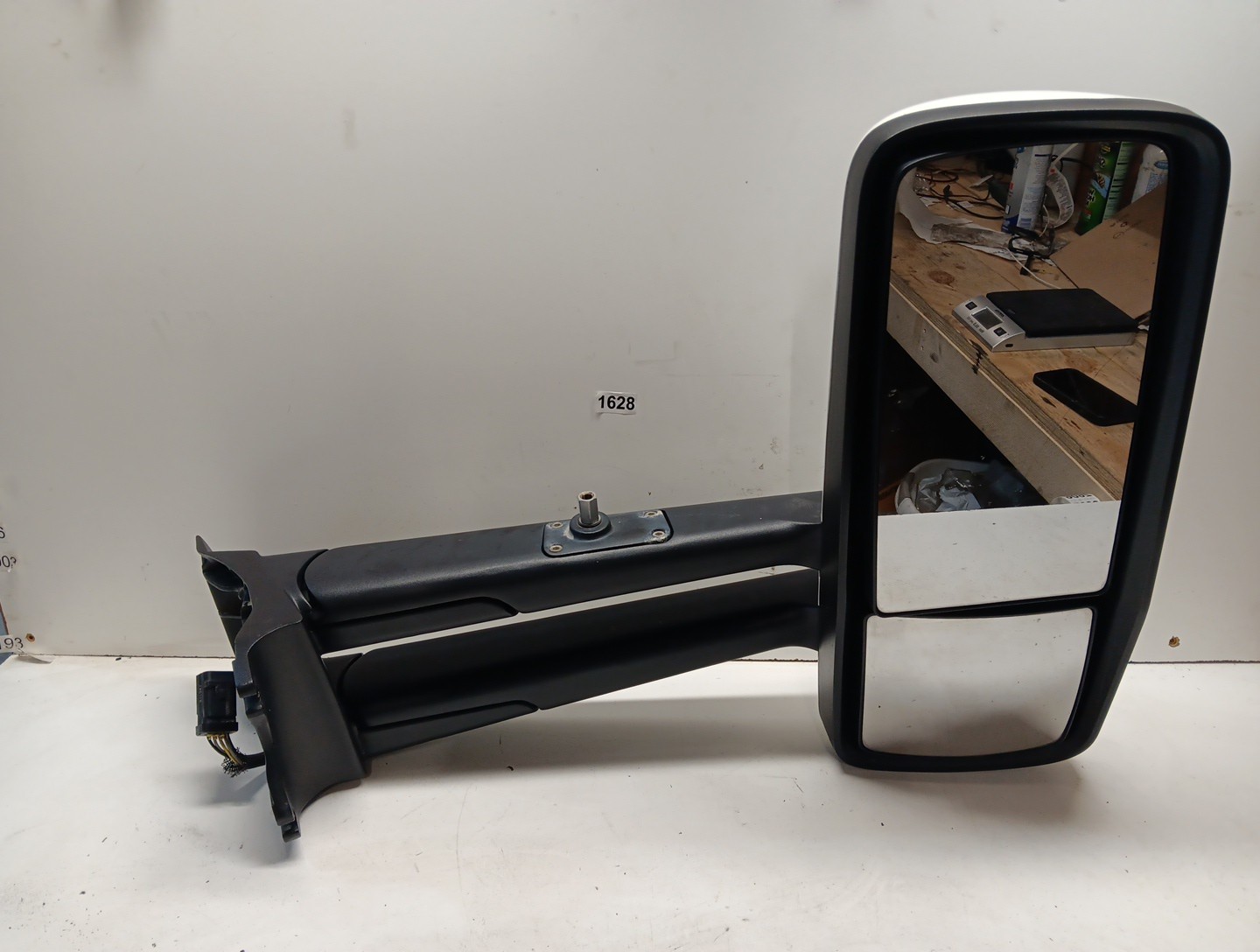 Paccar 204810012 Ride Side Door Mirror Assembly #1628