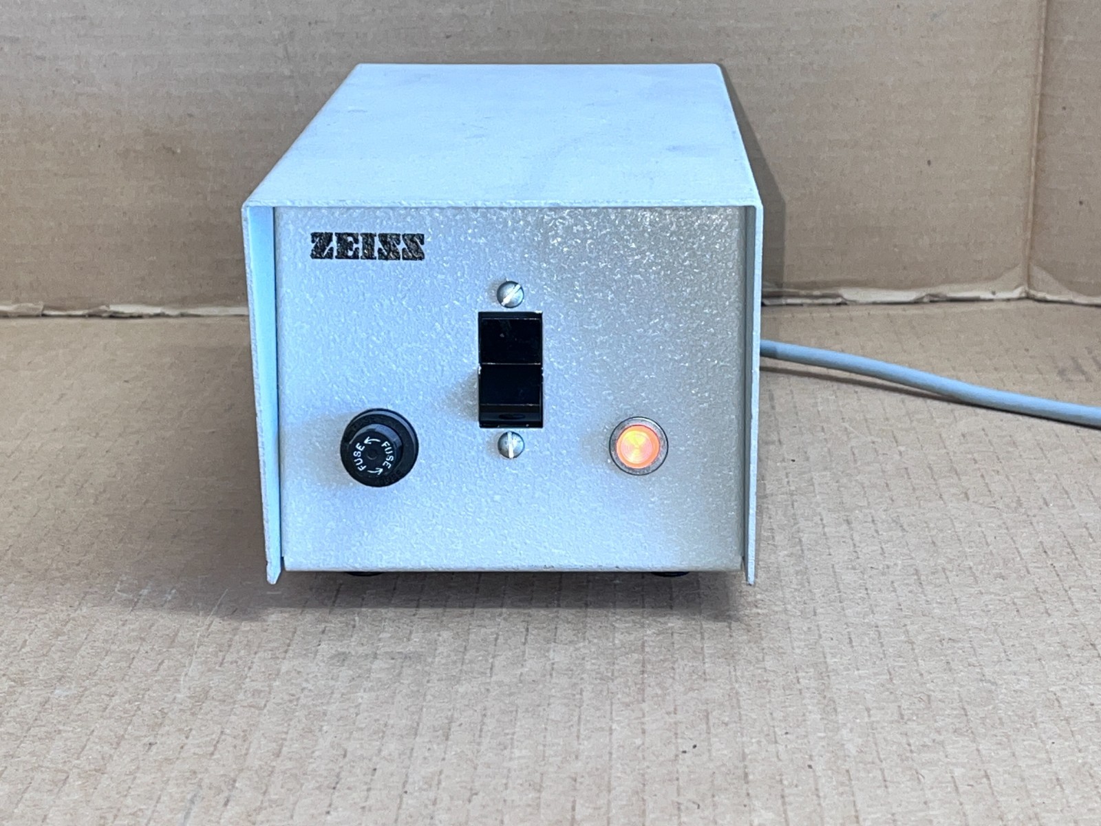 CARL ZEISS MICROSCOPE LIGHT SOURCE POWER SUPPLY ELECTRO POWERPACS 1100