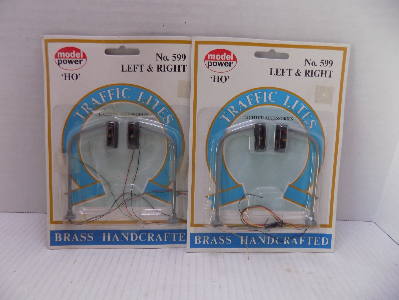 TRAFFIC LITES (LEFT & RIGHT  HO SCALE  (2) PACKAGE PO NIB #599 MODEL POWER