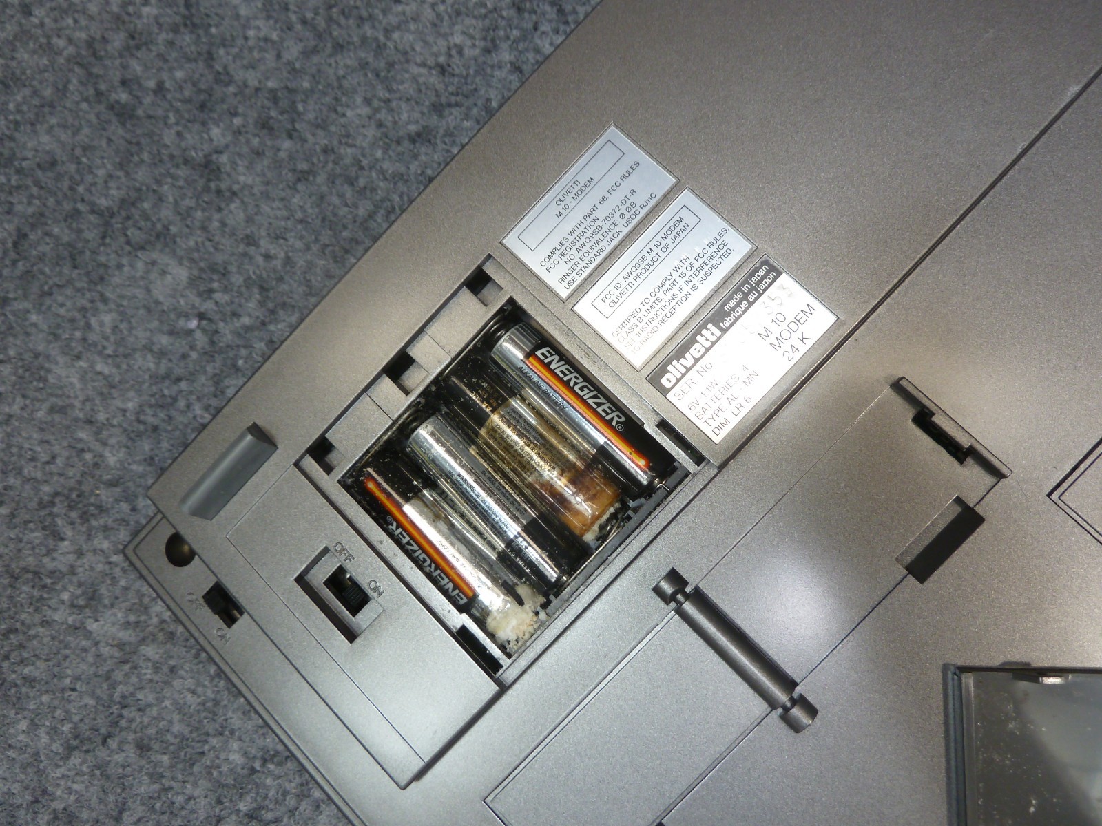 Olivetti M10 M-10 Vintage Portable Computer W Case No Power