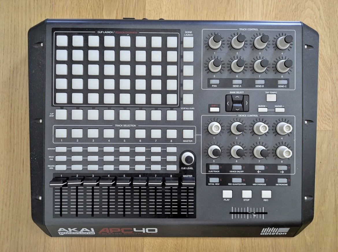 Akai APC40  MK1 DAW MIDI Controller