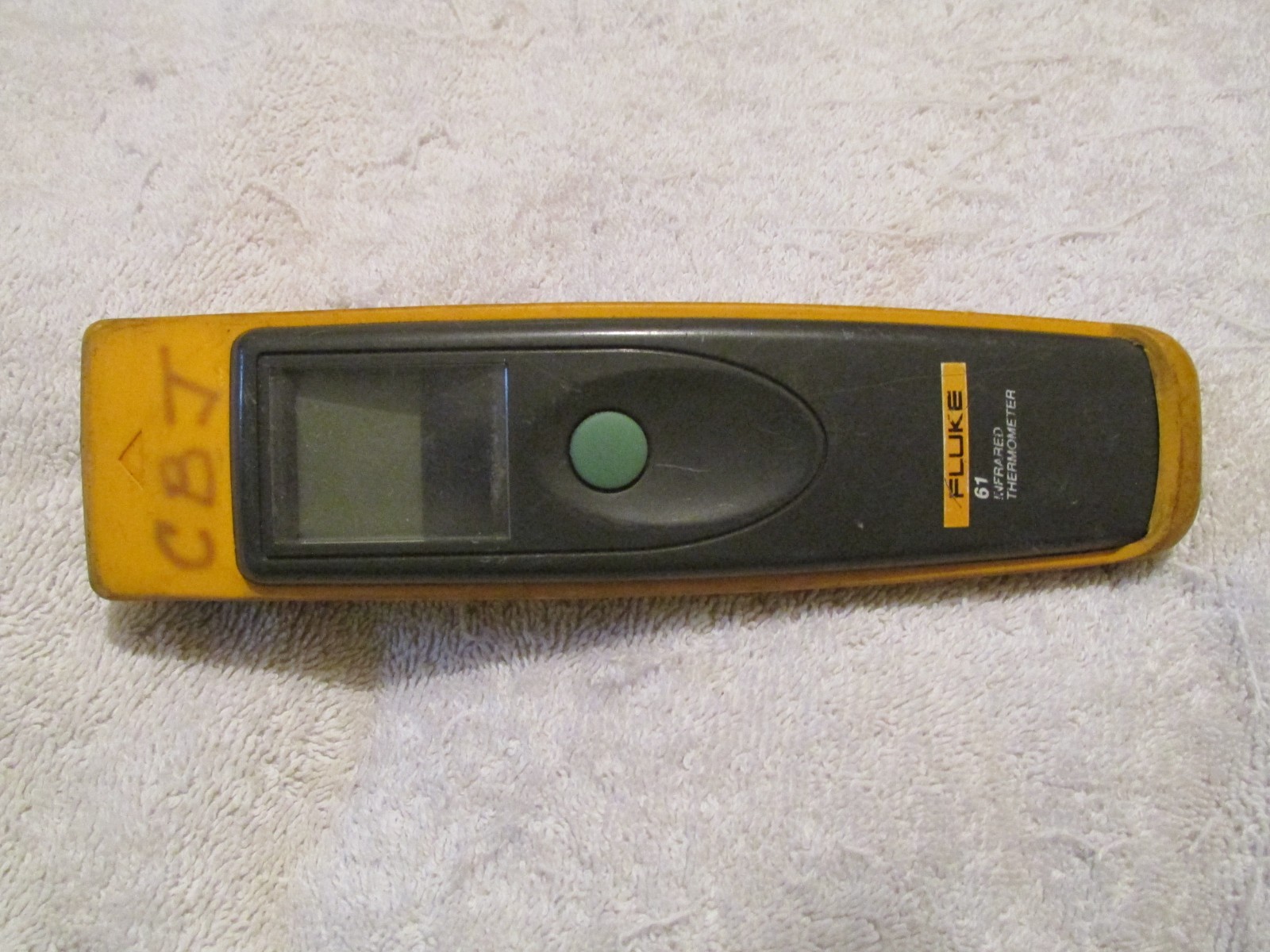 Fluke 61 Infrared Thermometer - Being Aircraft Factory Surplus FOR PARTS ONLY?