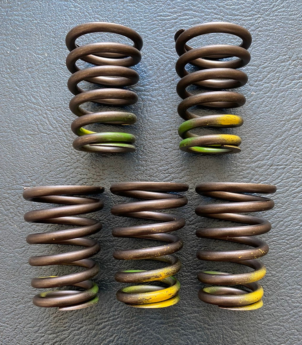 Mercedes-Benz Engine Valve Spring (x5) - 119-053-09-20 -For 400SE, S420 & 400SEL