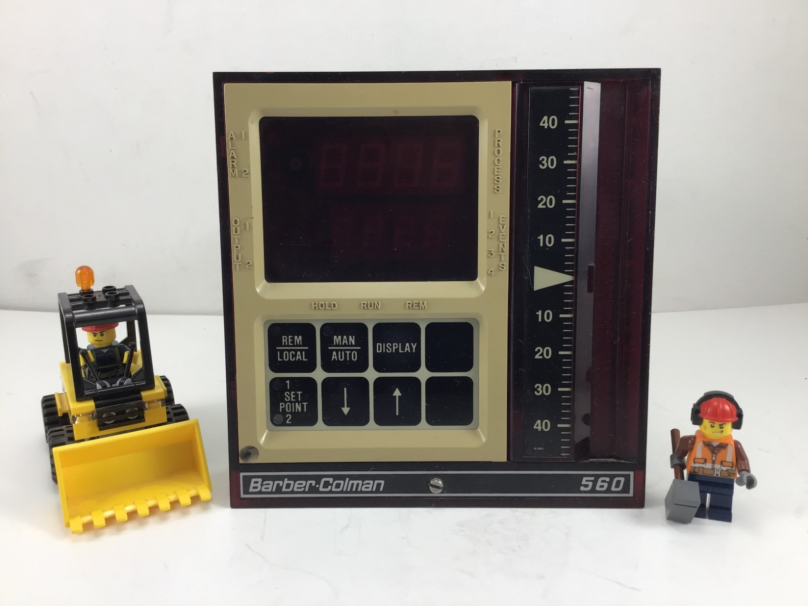 5653-04037-332-3-00 - BARBER-COLMAN - TEMPERATURE CONTROLLER - **UNUSED!!**