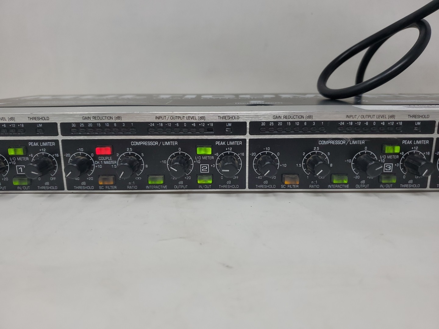 Behringer MDX4400 Multicom Pro Audio Quad Dynamics Processor