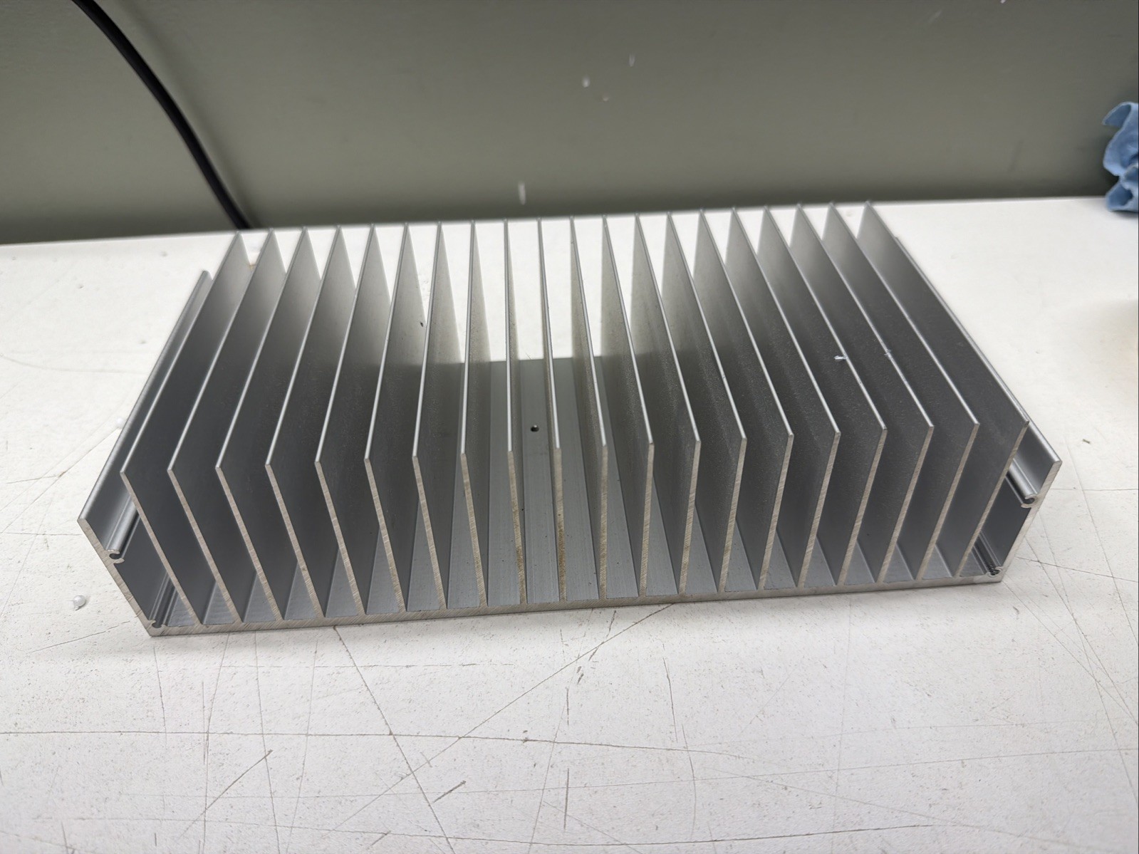Large Cast Aluminum Heat sink Discrete Output Array  -10" x 5" x 2.5"