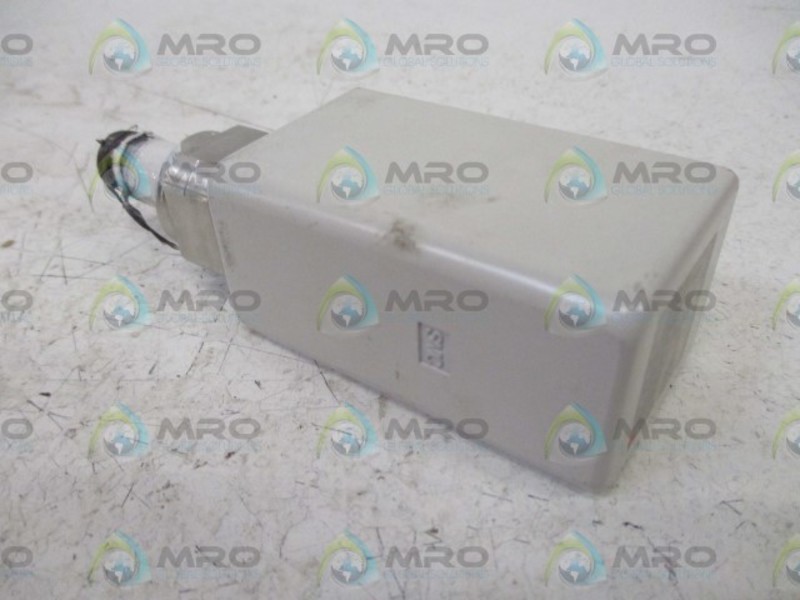 SMC ISE75-N02-67-P PRESSURE SWITCH UNMP