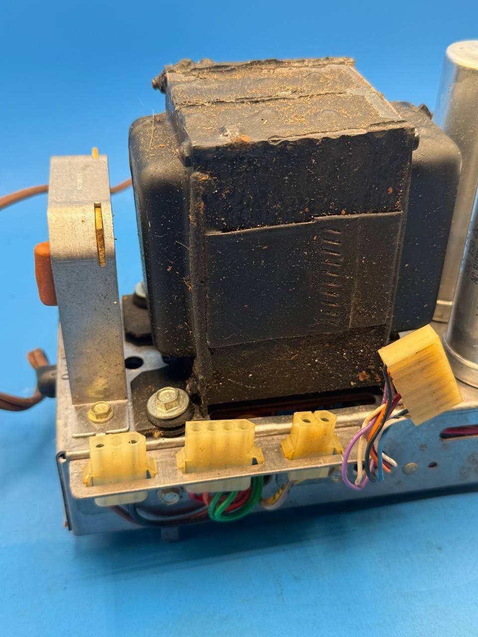 Vintage Electronic Power Supply Chassis Transformer Capacitor Assembly RE