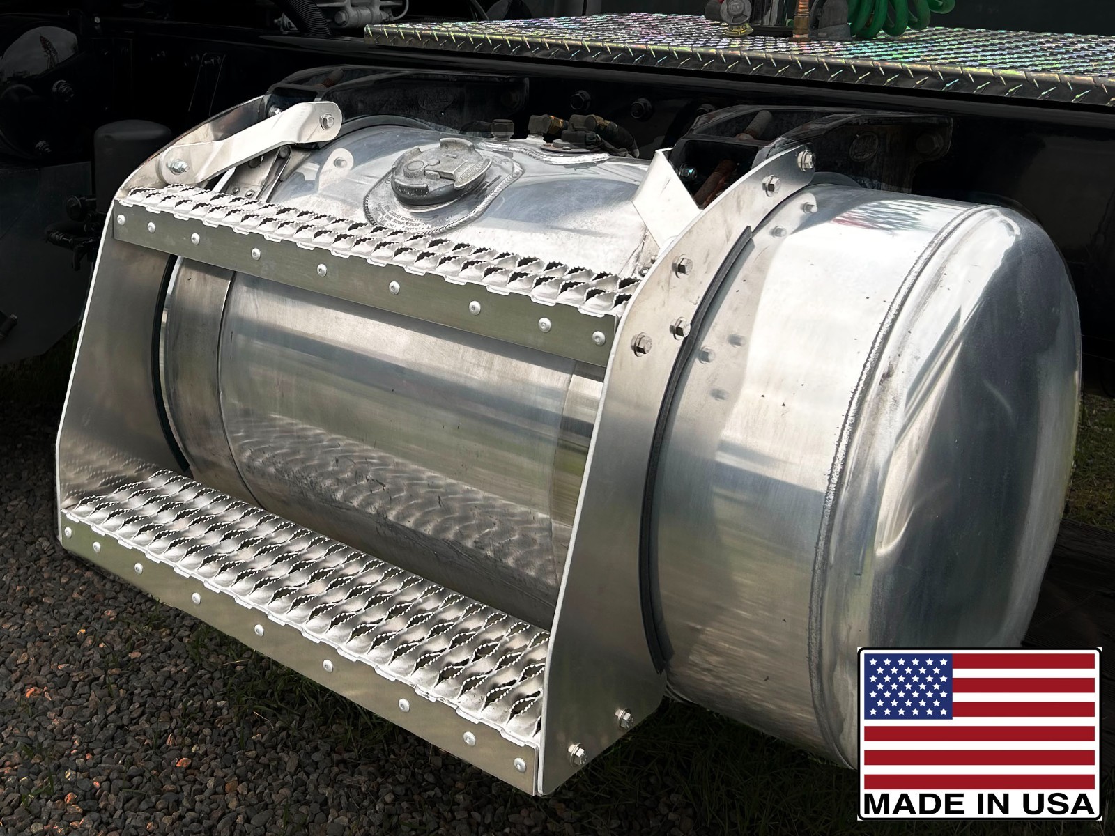 Peterbilt 26" Fuel Tank Step Kit Heavy Duty