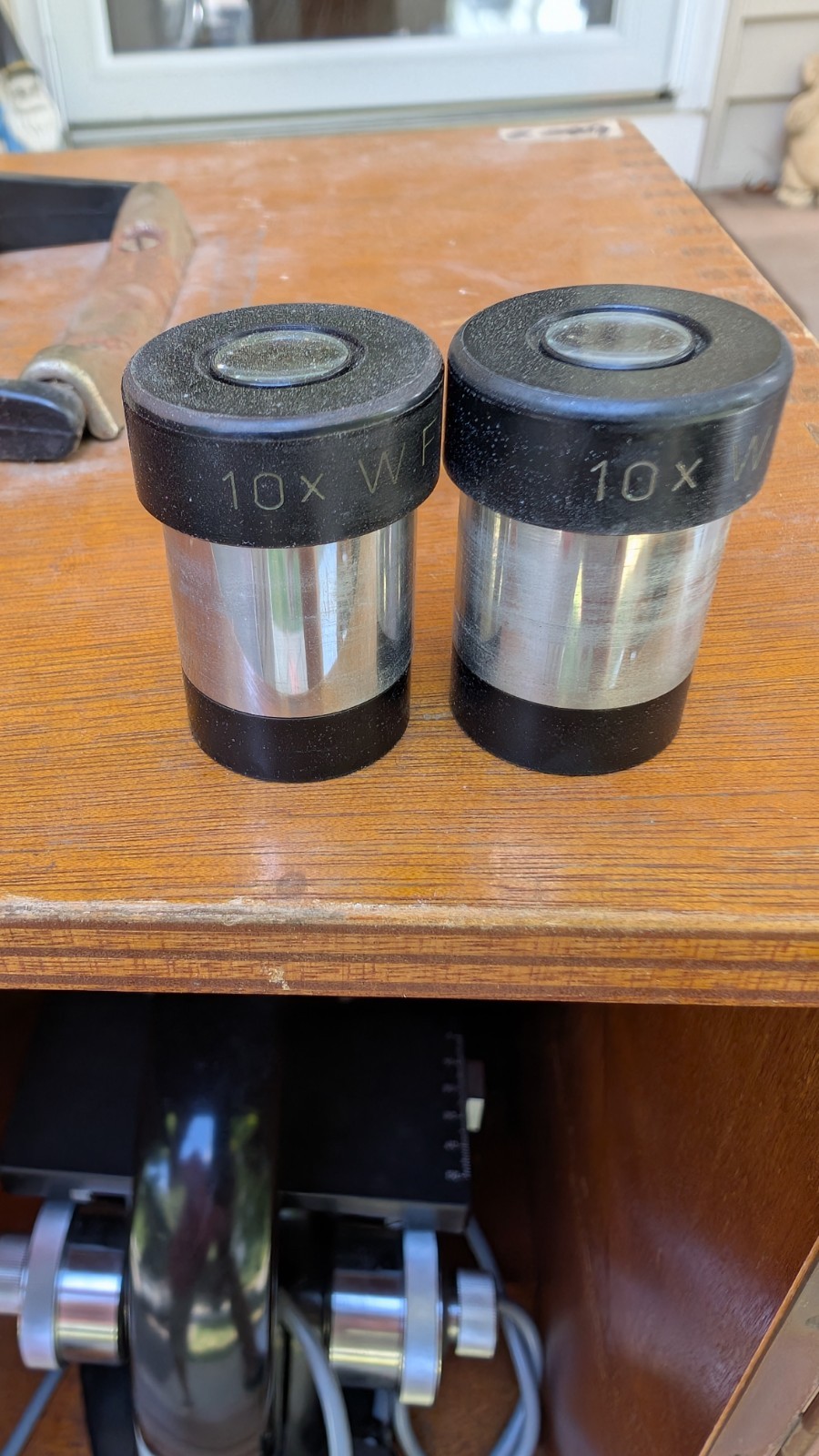 VTG. STEINDORFF, BERLIN MICROSCOPE WITH OBJECTIVES, LIGHT, ORIGINAL FITTED BOX.