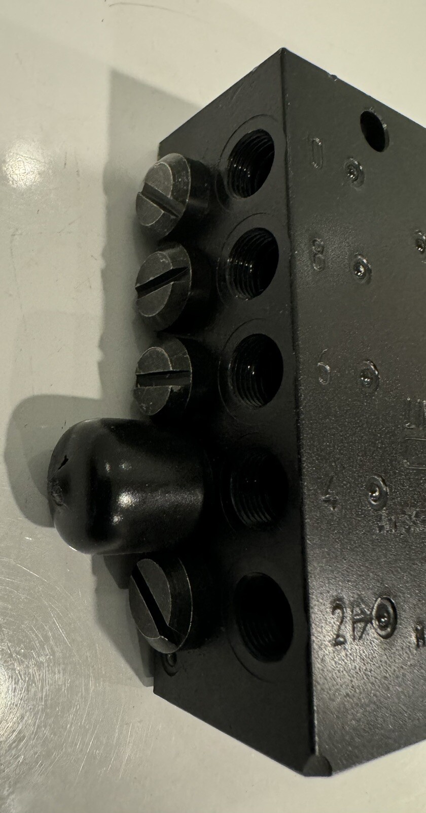 Lincoln SSV-A 10 Outlet Divider Valve NEW! FREE SHIPPING!