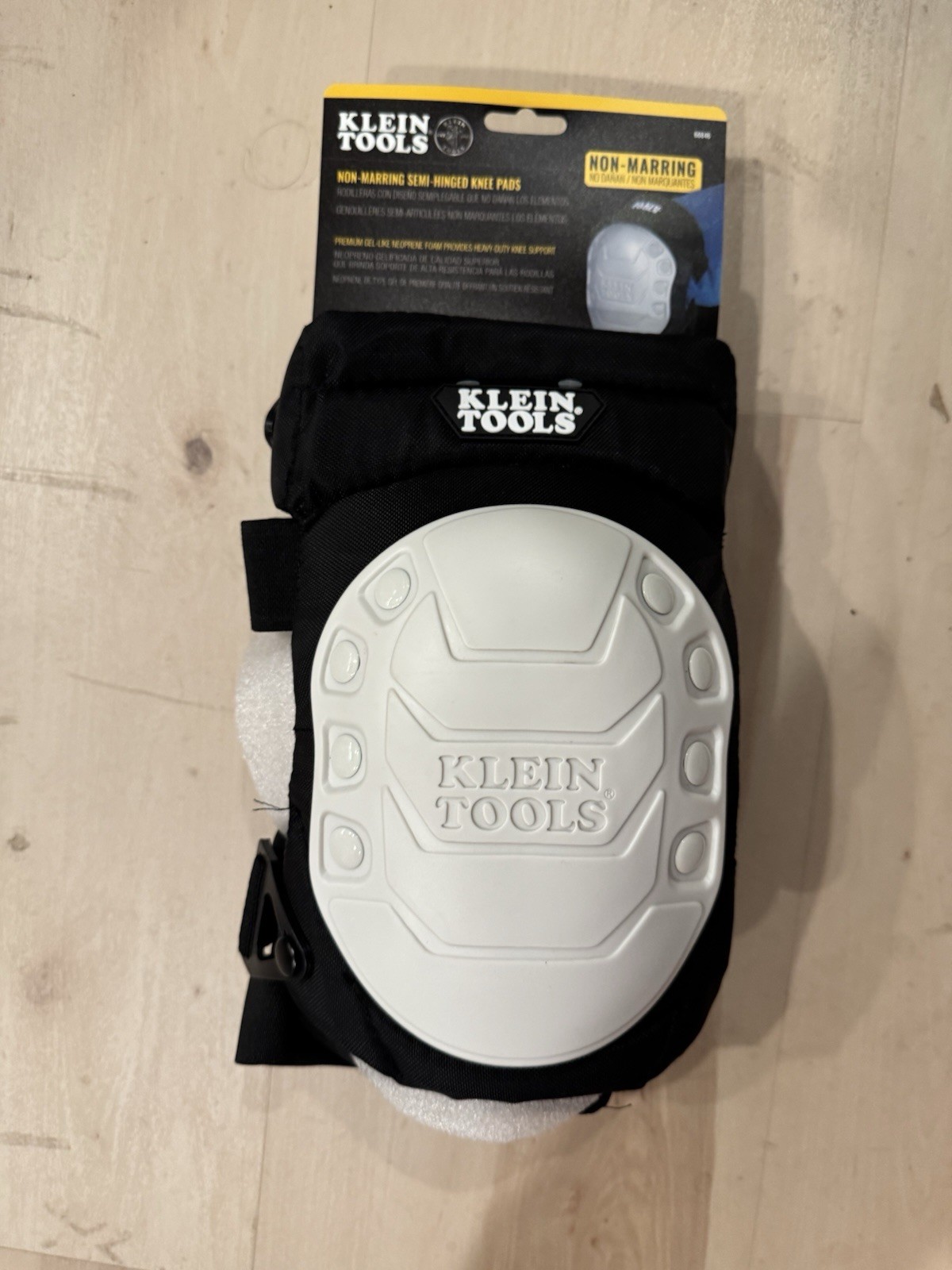 KLEIN TOOLS 60846 Non-Marring Semi-Hinged with Adjustable Straps Knee Pads