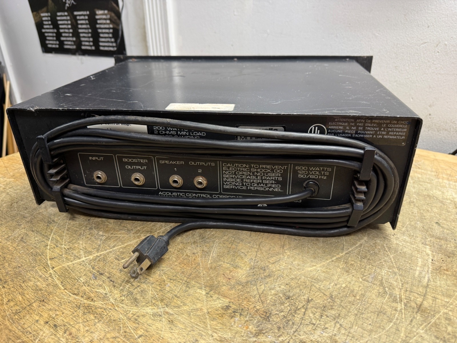 ACOUSTIC 833 POWER AMPLIFIER
