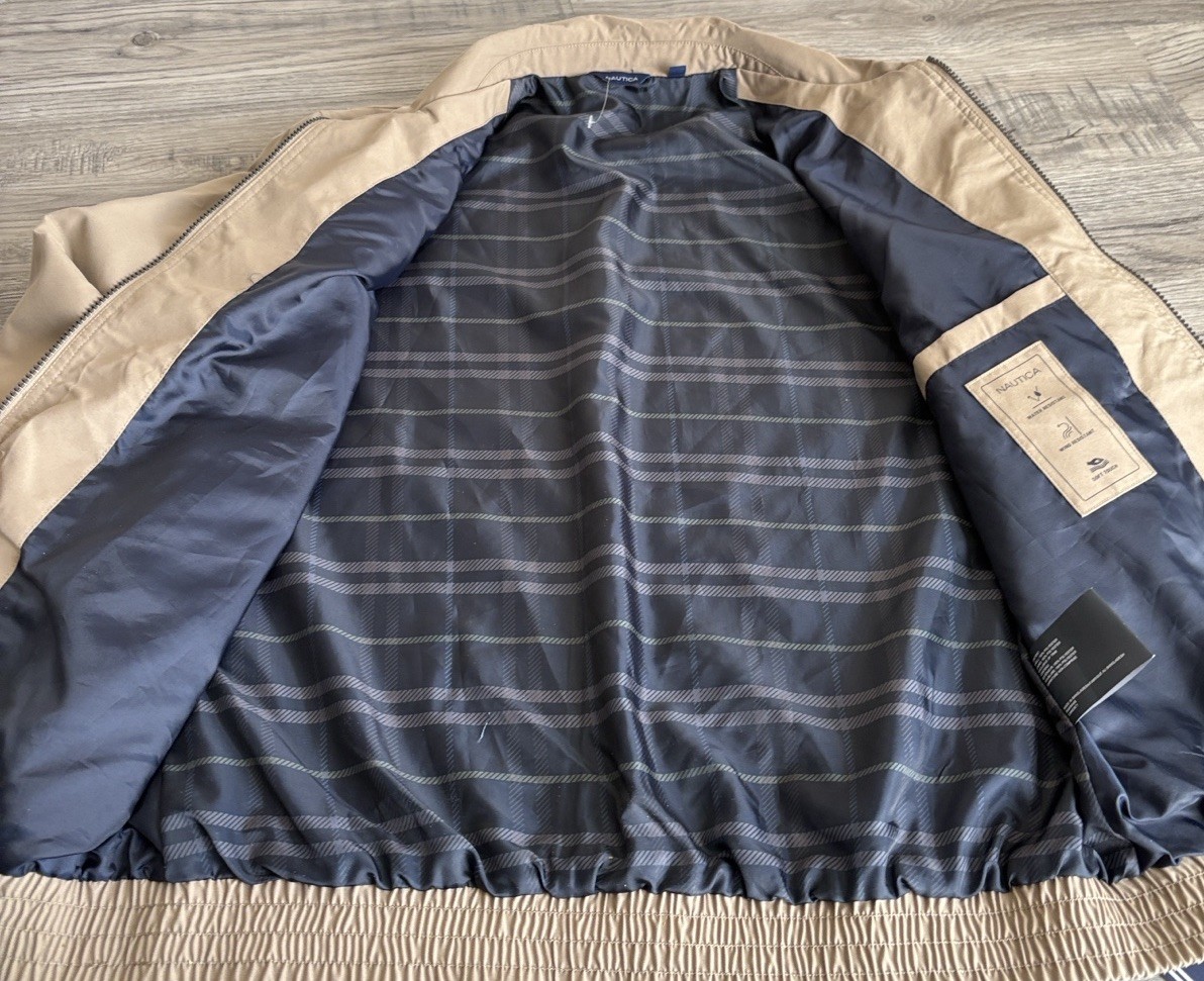 Nautica Performance Wind and Water Resistant Khaki Jacket Size Medium NWT