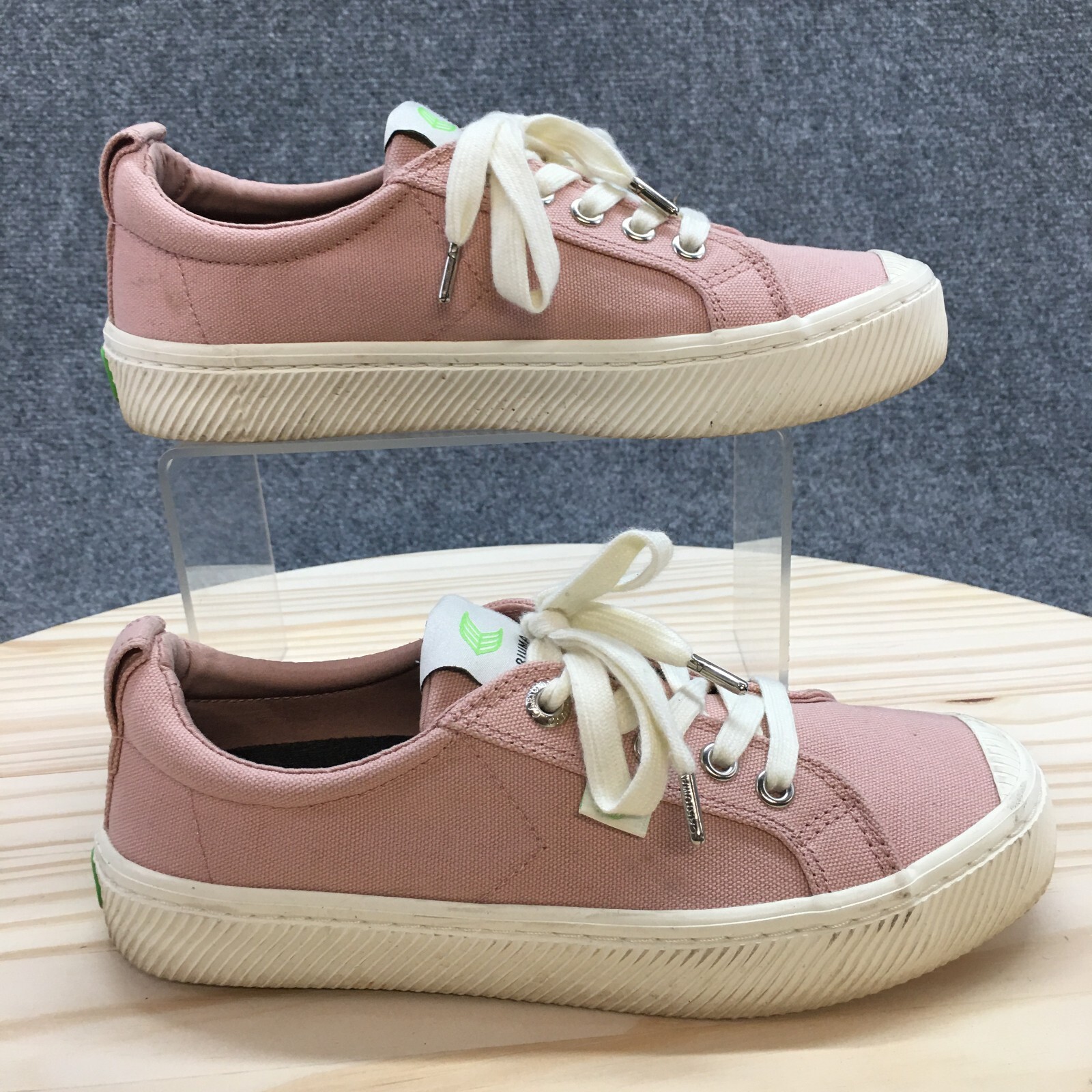 Cariuma Shoes Mens 4.5 Womens 6 OCA Low Sneakers 100103R02W Pink Canvas Lace Up