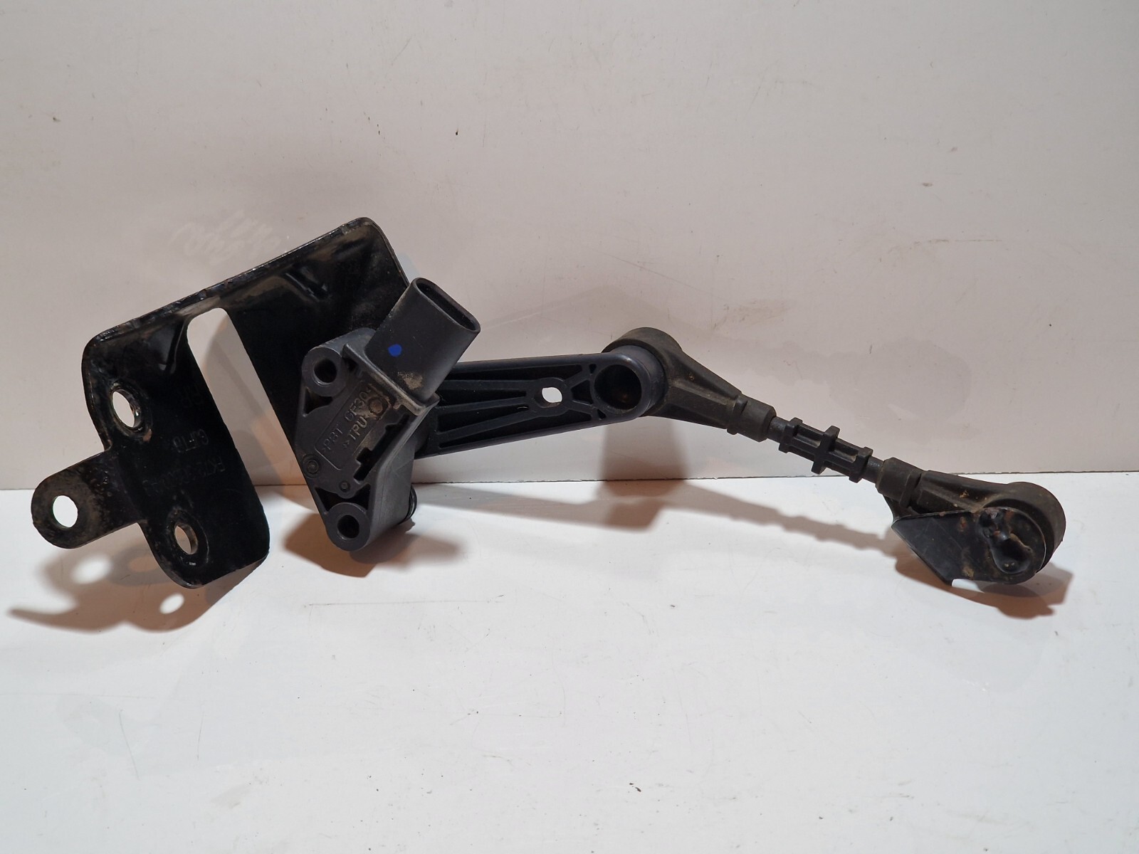 EVOQUE L551 DISCOVERY L550 E-PACE REAR RIGHT HEIGHT LEVEL SENSOR J9C3-3C097-AA