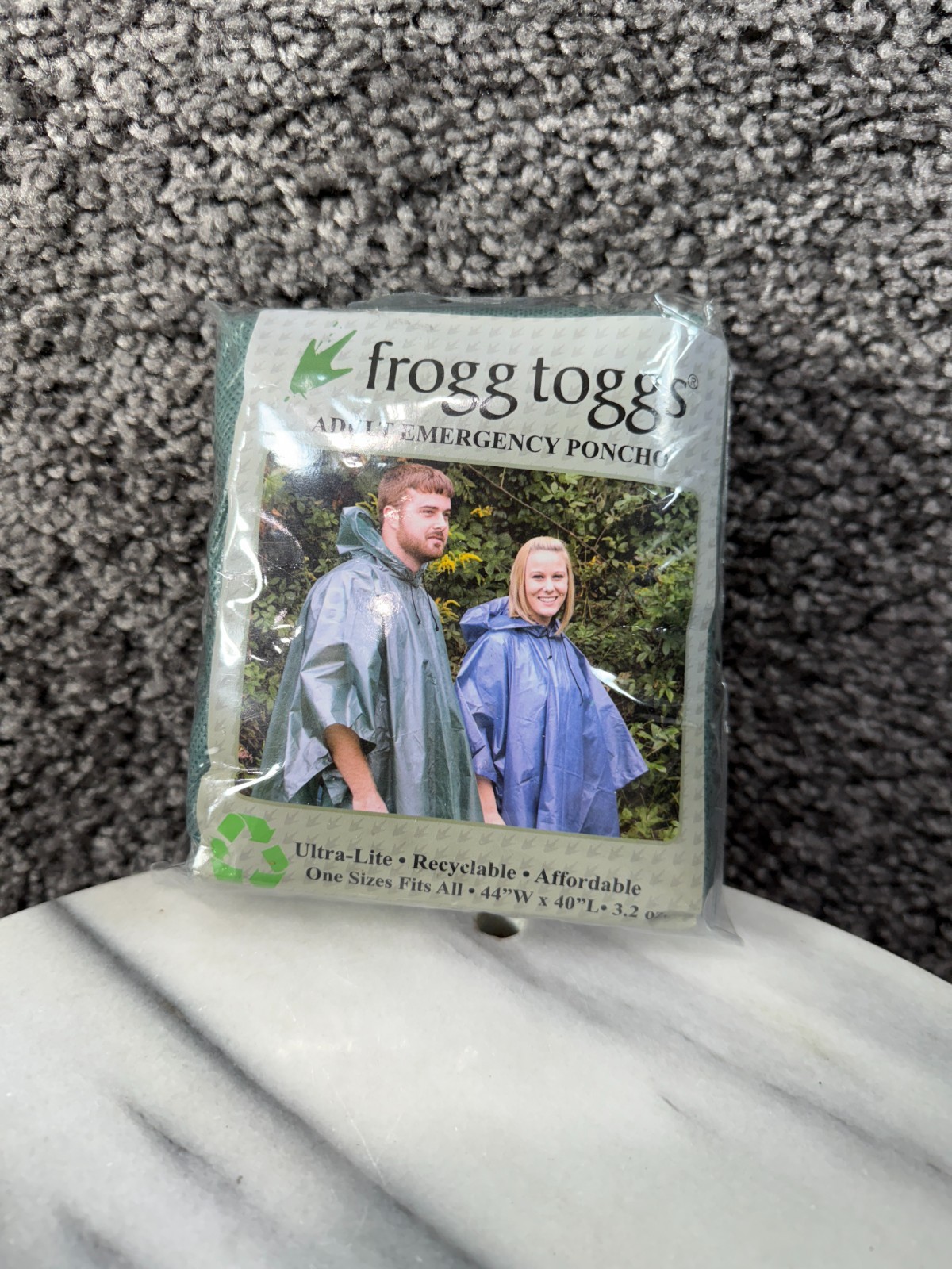 Frogg Toggs Adult Emergency Poncho Unisex One Size Fits All 44"W x 40"L Green