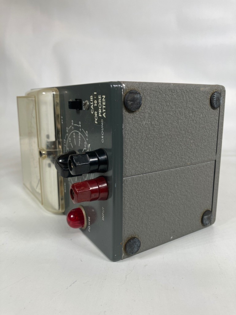 Vintage Retro Heathkit AV-2 AC Voltmeter Analog Meter