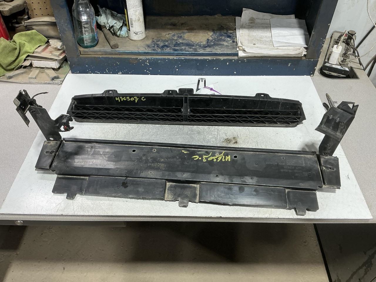 Air Shutter Without Engine Block Heater Lower Fits 22-24 EQUINOX 917030
