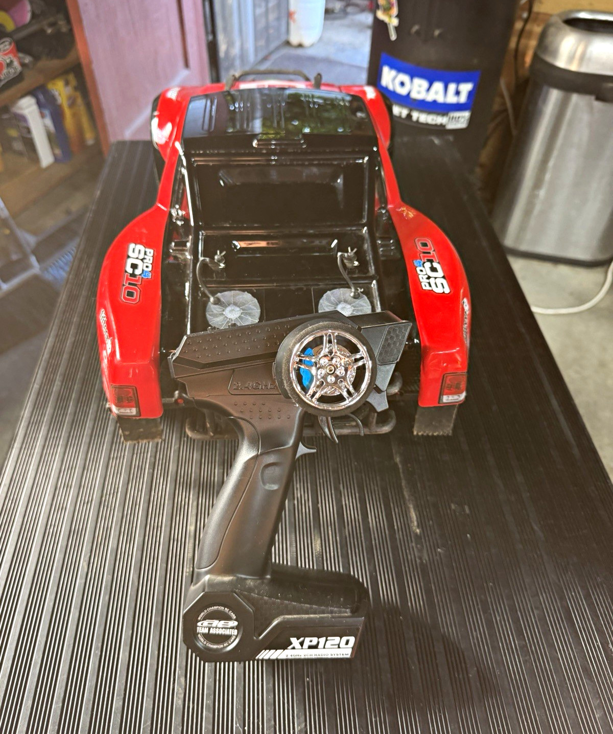 Team Associated SC 4x4 truck RTR