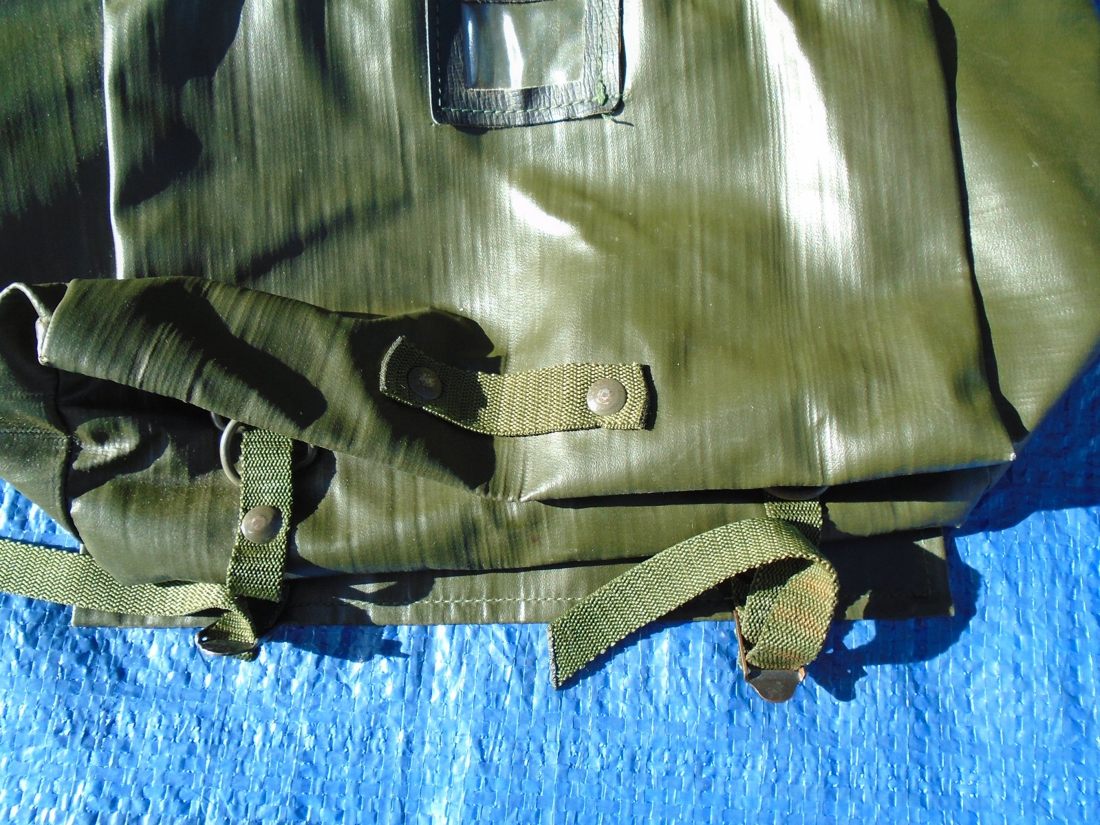 VGC Czech M85 Shoulder Bag Vinyl Green