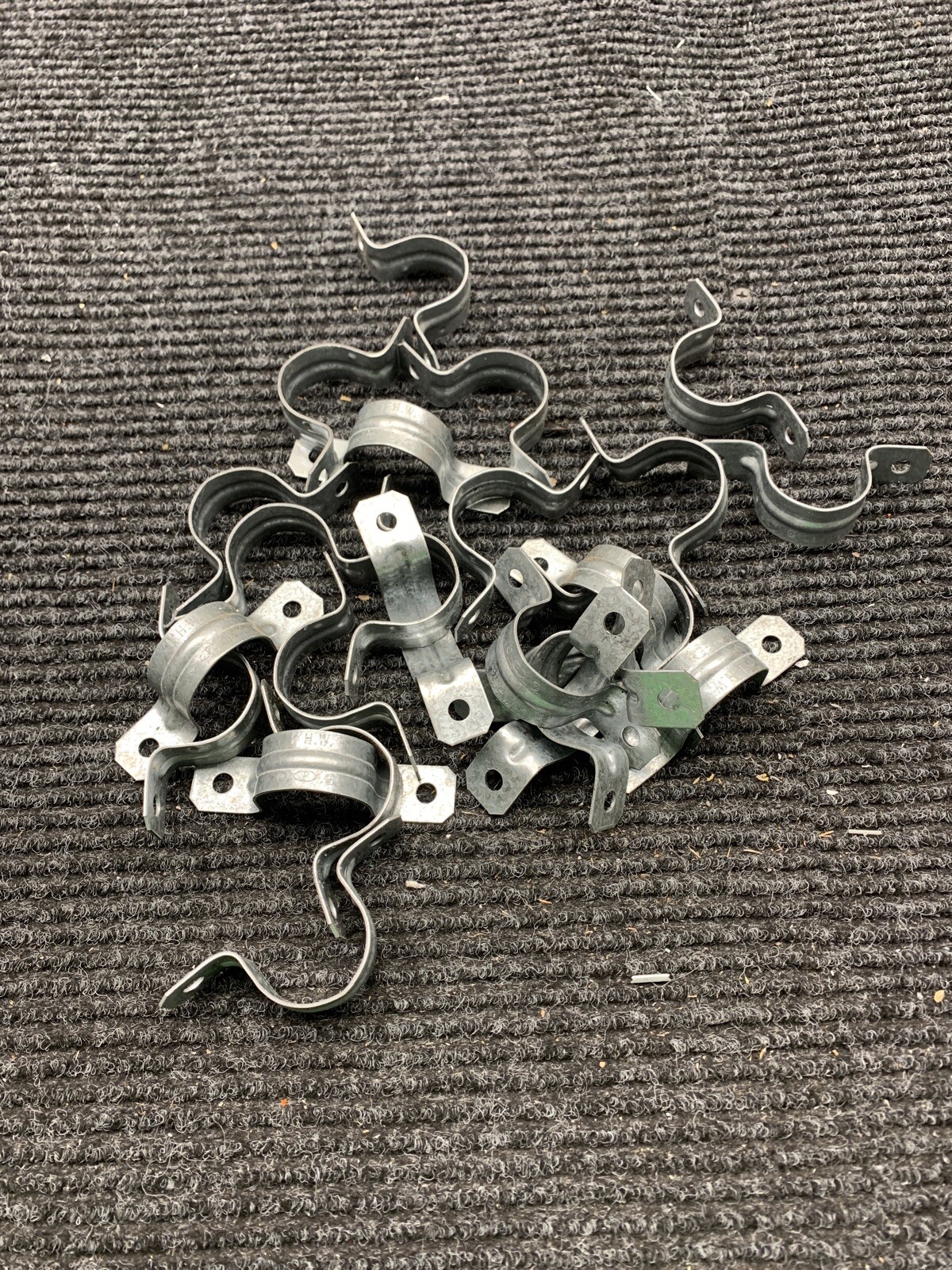 Lot of 25 Neer EGS 1" Conduit And Cable Hardware TH-1803 Strap