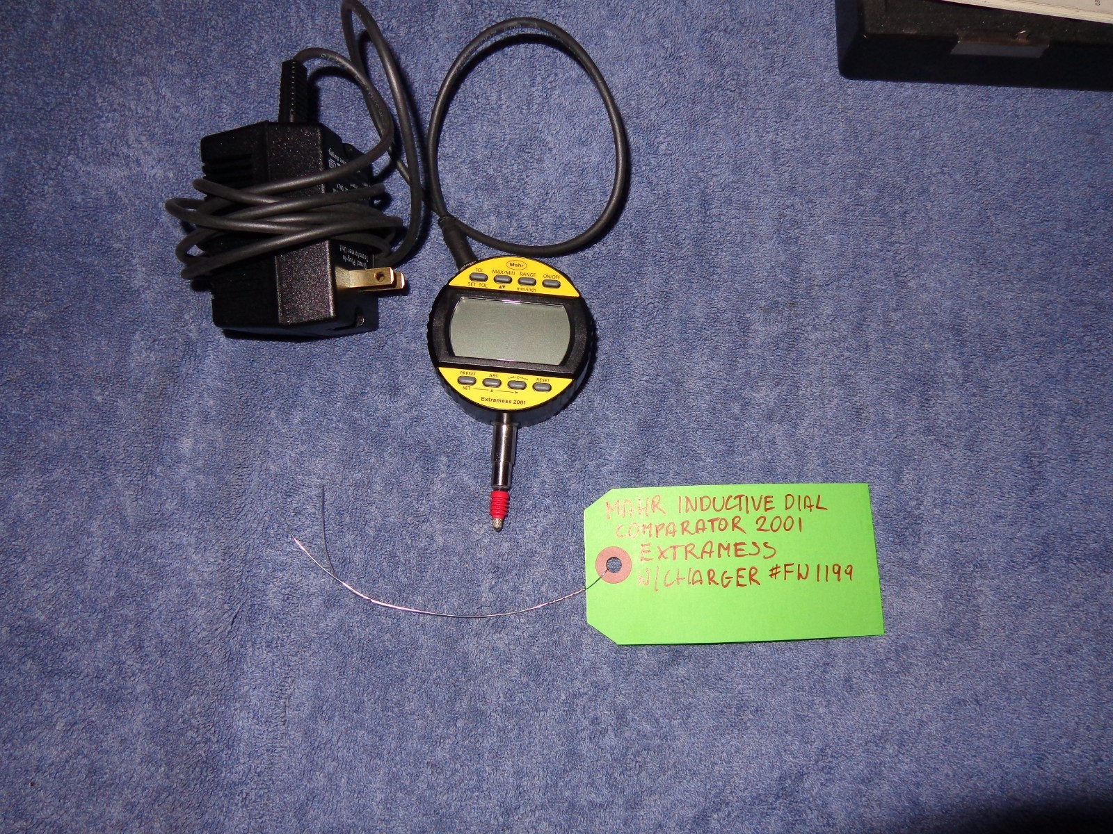 MAHR INDUCTIVE DIAL COMPARATOR EXTRAMESS 2001 W/CHARGER #FW1199