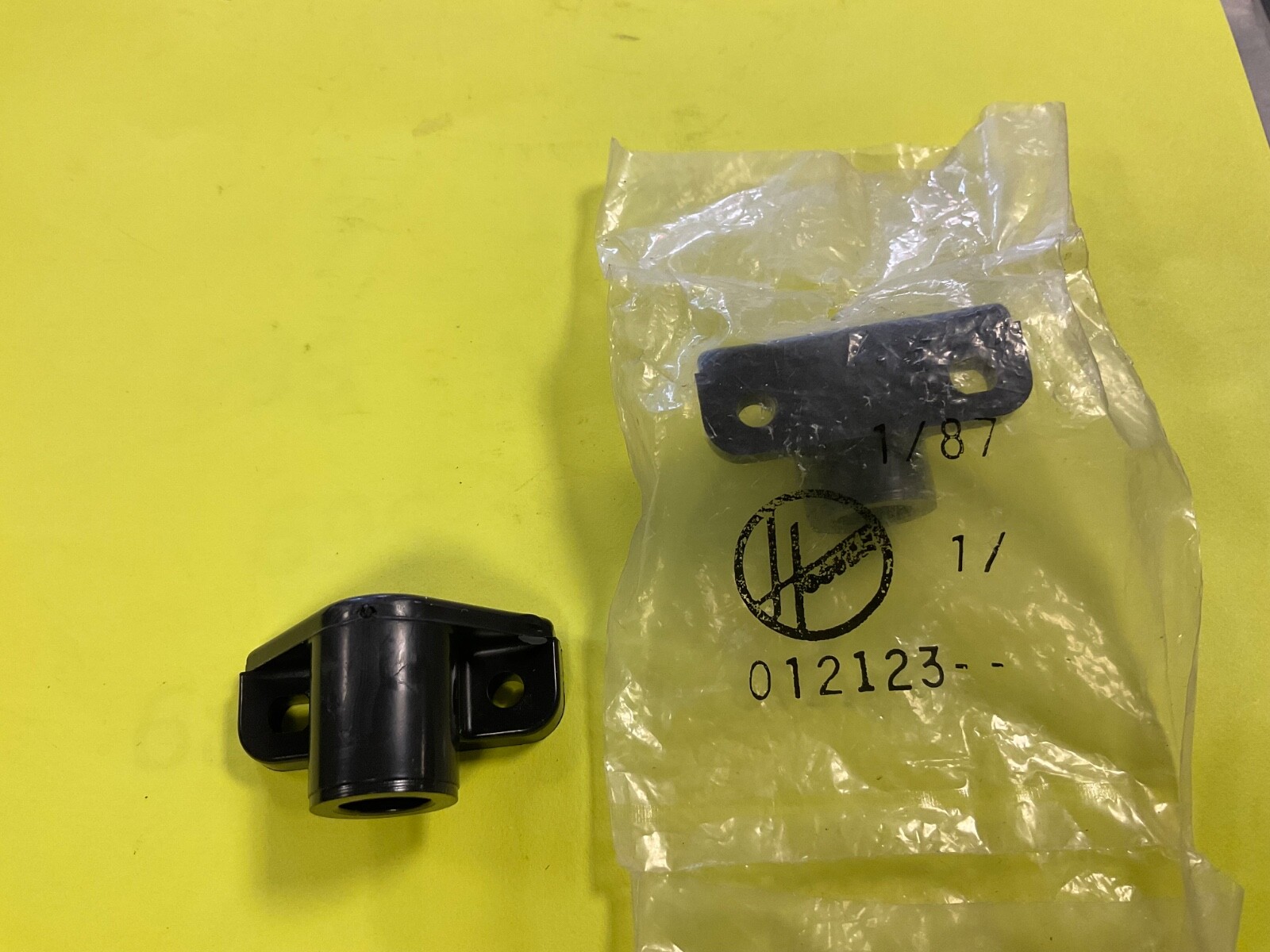 Hooover “new”  012123 plastic bearing holder-fits models listed below