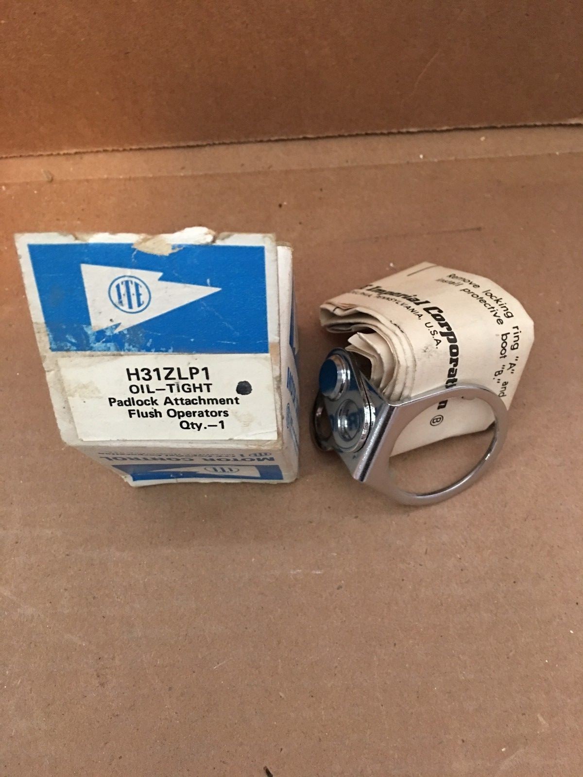 H31ZLP1 ITE Motor Control Padlock Attachment NIB