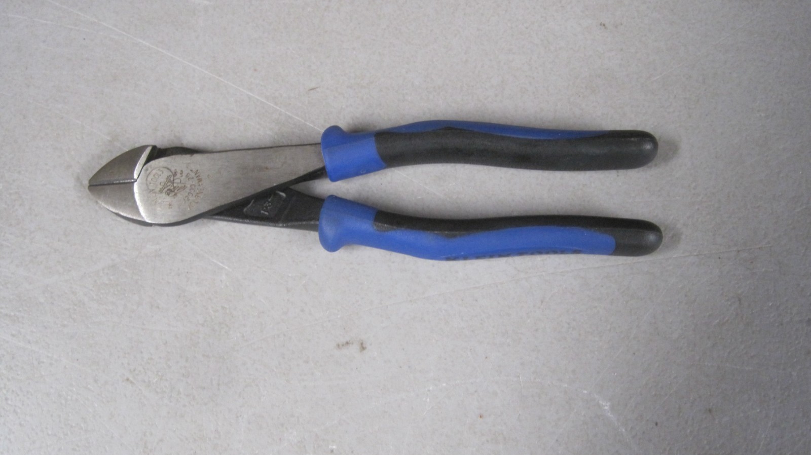 KLEIN HEAVY DUTY DIAGONAL CUTTER PLIERS # J-2000-28 XINT