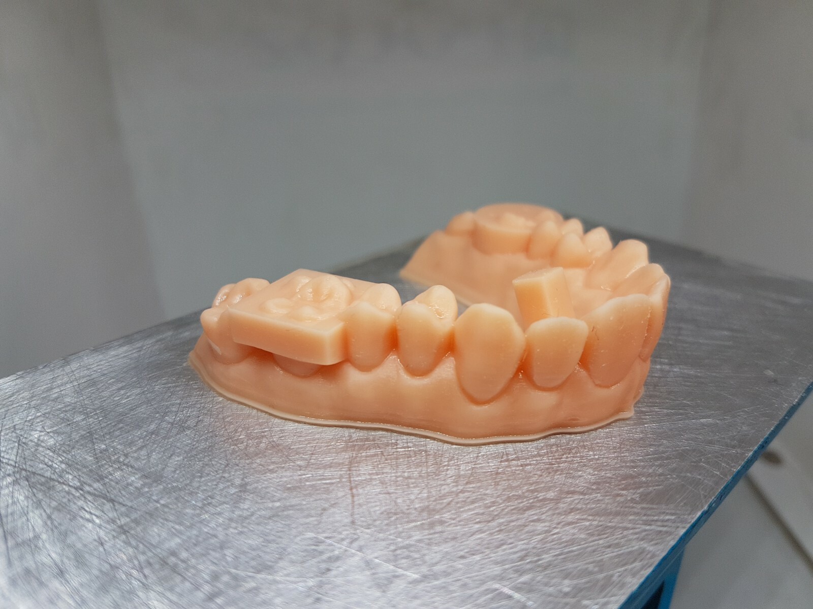 DLP SLA LCD 3d printer high quality resin for dental models