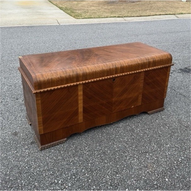 1952 vintage Lane Cedar hope Chest Antique Storage with papers