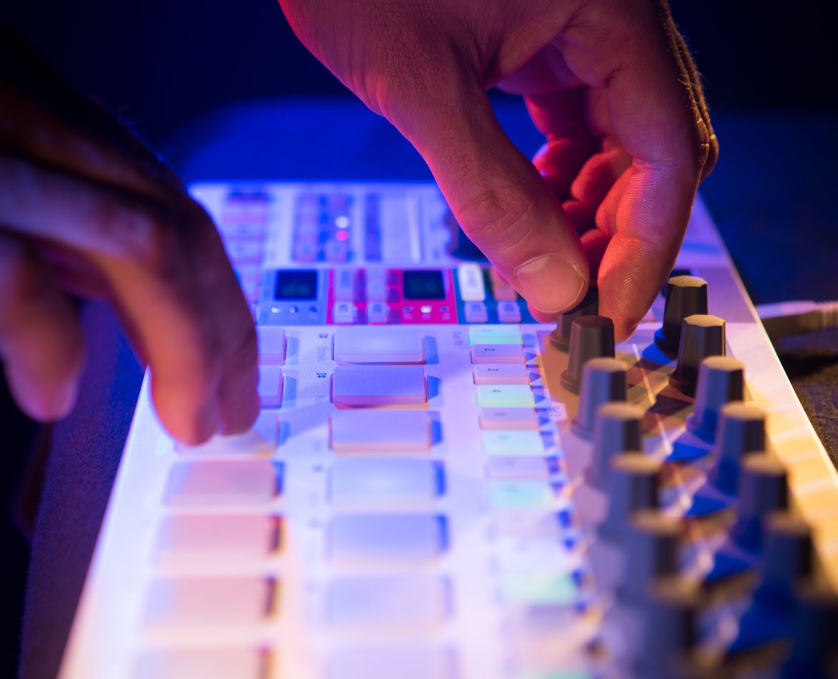 Arturia BeatStep Pro Drum Machine Step Sequencer