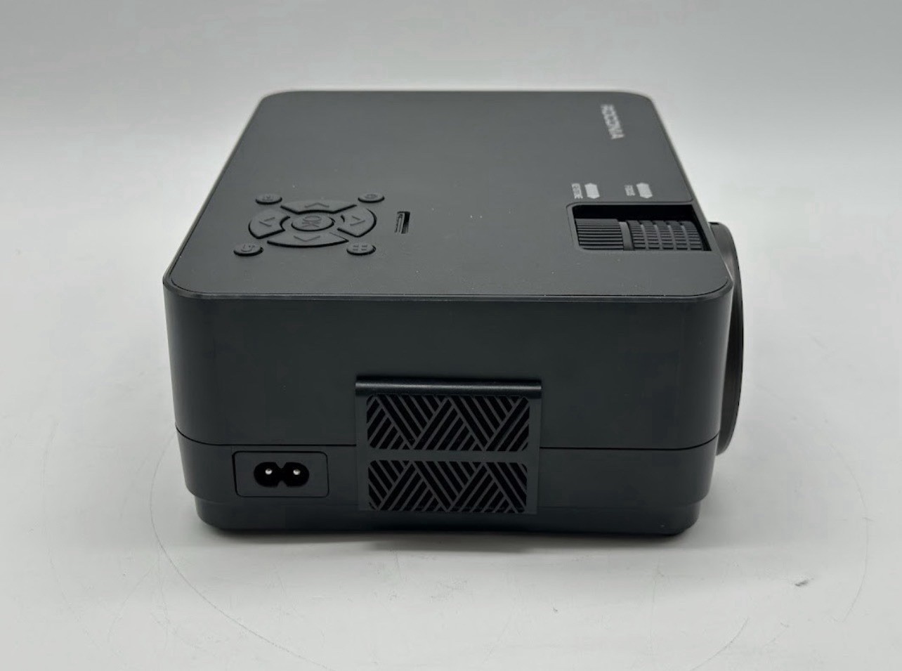Roconia Desktop Home Projector Portable with Carrying Case