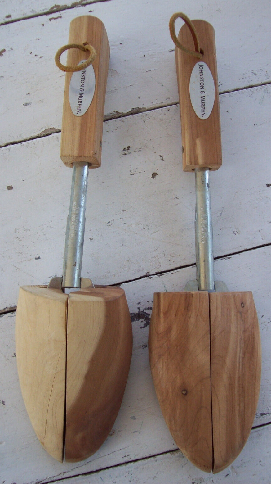 Johnston & Murphy Cedar Shoe Tree Stretchers~Men's Size M